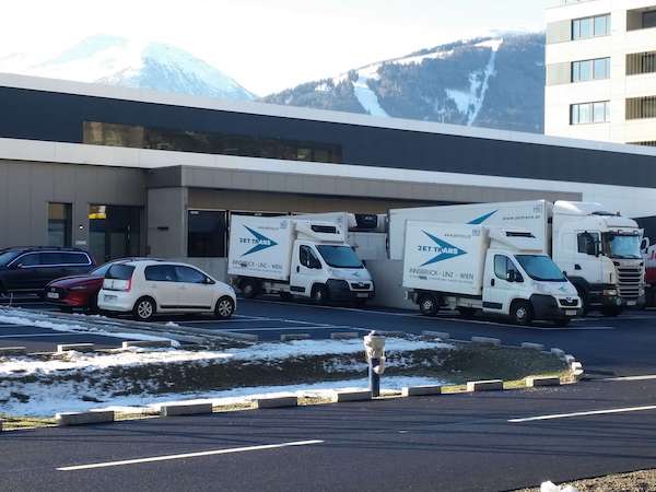 Challenging warehouse and office removal by Jet Trans (Austria)